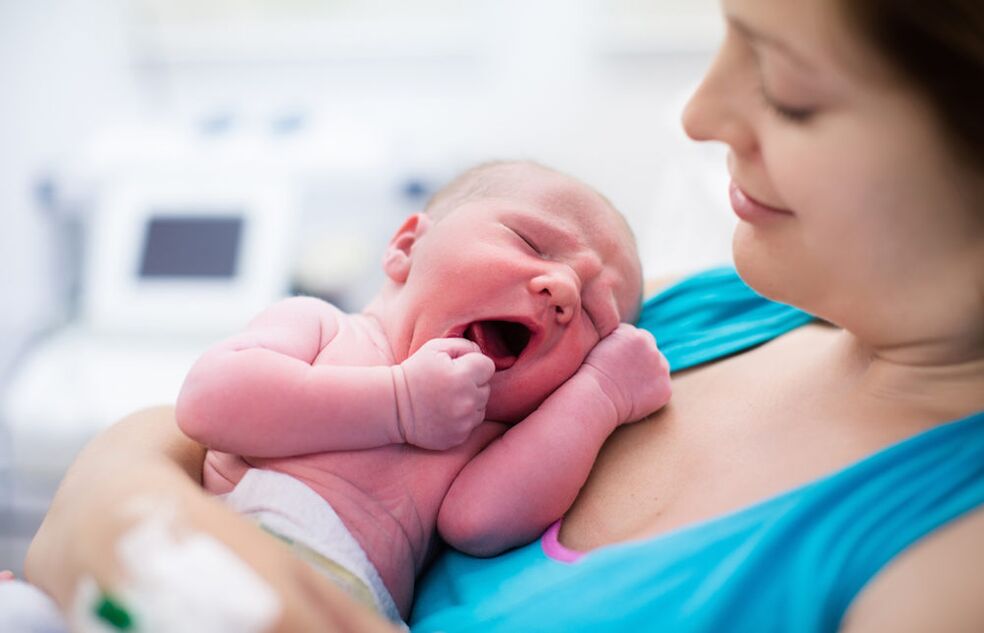 Das humane Papillomavirus wird während der Geburt von der Mutter auf das Kind übertragen